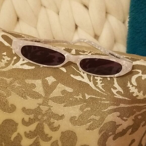 Roberi & Fraud Frances cateye Pearlized sunglasses - Picture 2 of 15